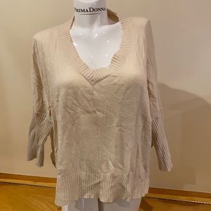 Batwing pale pink sweater